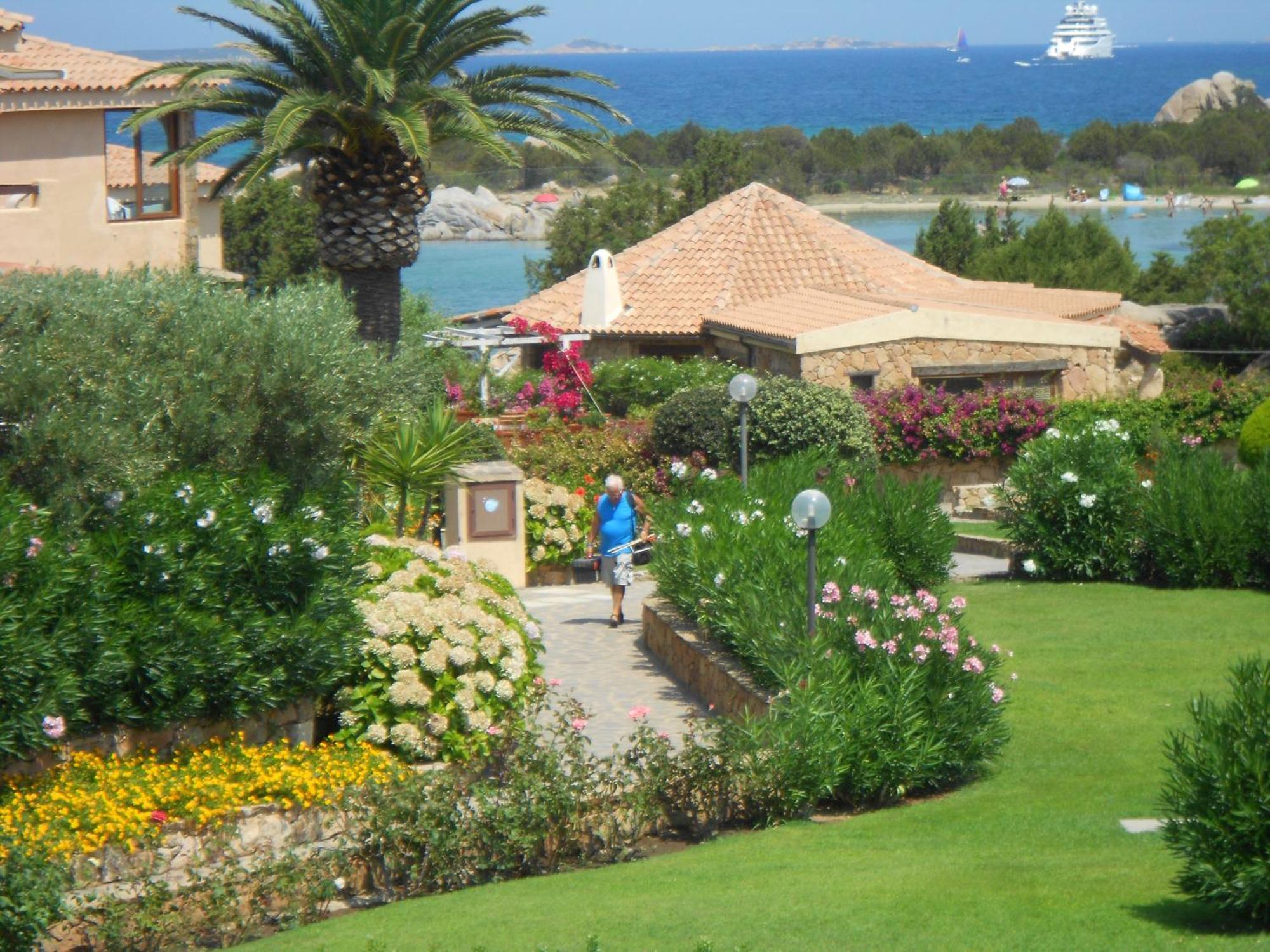Baia De Bahas - Apartments & Resort Marinella  Eksteriør bilde
